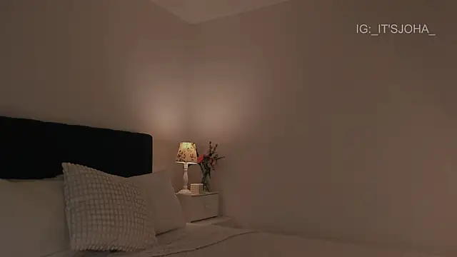 Lovinggirl_ webcam