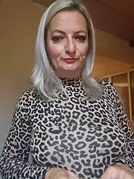 LadyTouch webcam