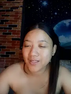 Webcam Model (Urchanel) is live