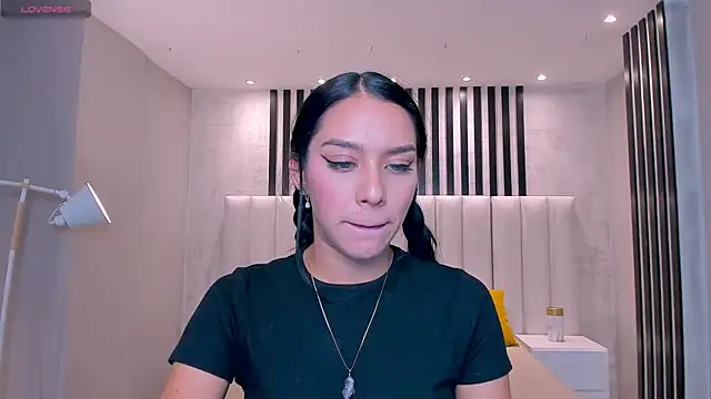 AmaliaCrus webcam