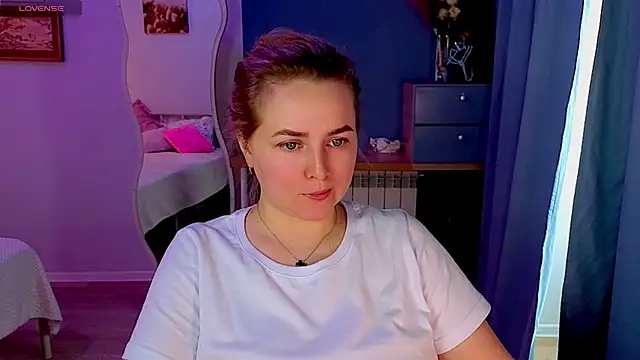 mira_mermayd - Mira_Mermayd's free webcam - UK Sex Cams