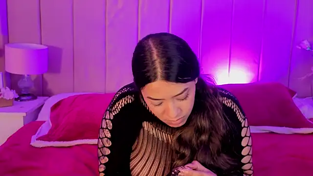 MollyBigBoobs12 webcam