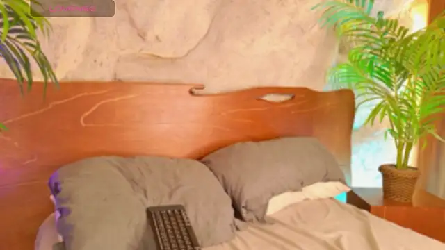 alisonn_moon webcam
