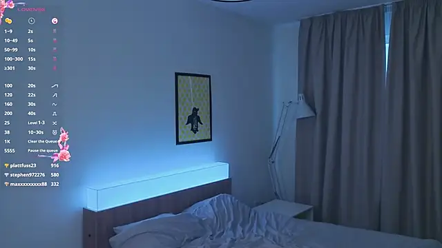 LoveMillier webcam