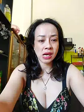 Baby-bigboobs2026 webcam