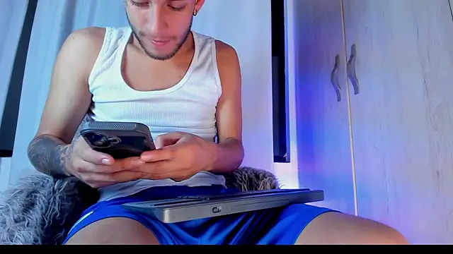 Velvet_Angel webcam