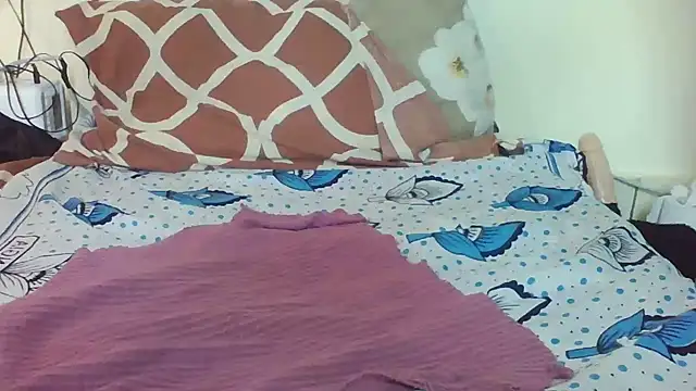 Popsy_99 webcam