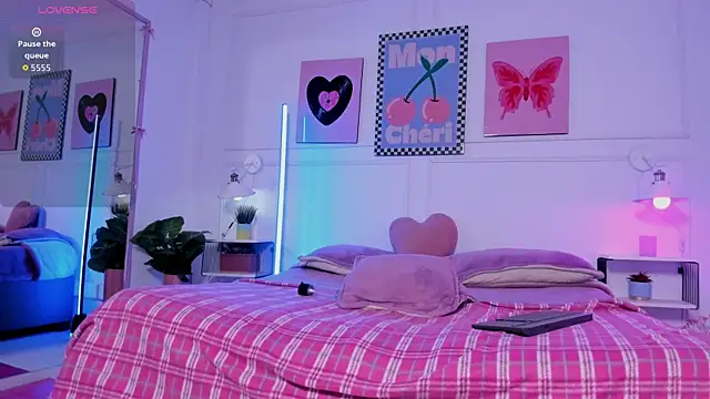 Sharon_Adamss webcam