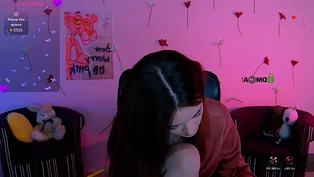 liana_kisses webcam