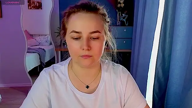 Mira_Mermayd webcam