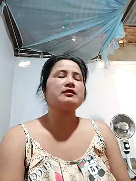 BigAss-69 webcam