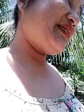 BigAss-69 webcam