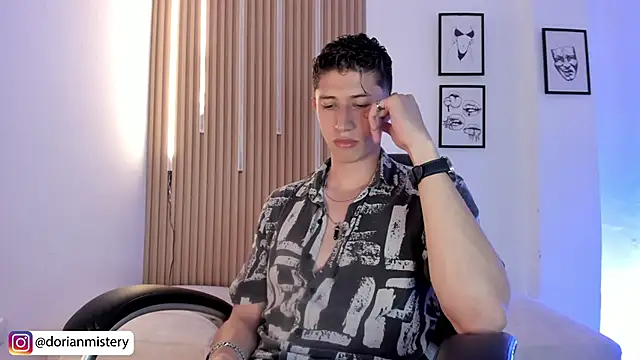 Dorianmistery2322_ webcam