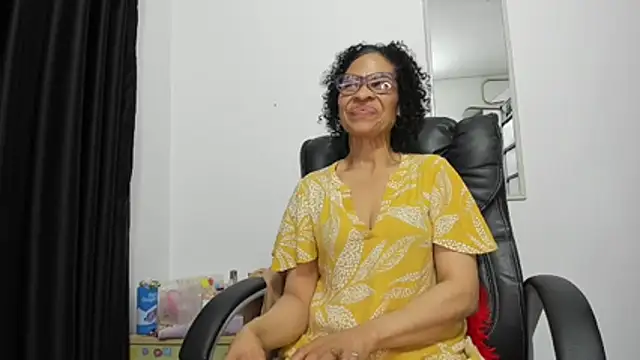 Aries_Mature webcam