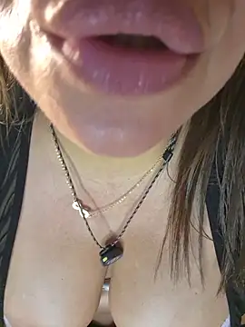 Paulette-squirt
