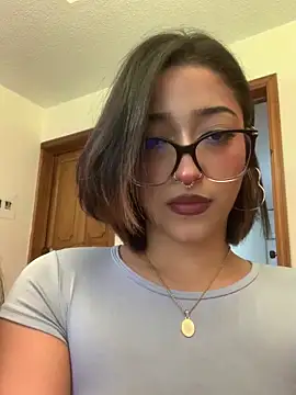 LilithMonette webcam