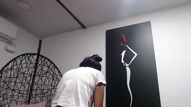 KiaraaBlack webcam