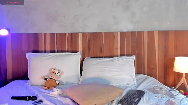 MeganRossh webcam