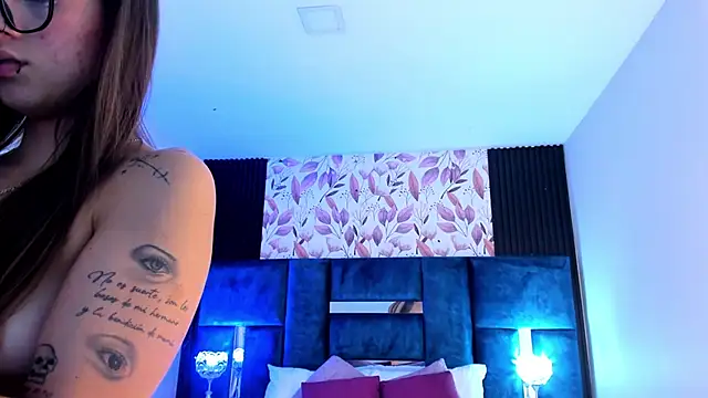 AmmyJones_ webcam