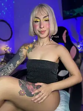 Cinamoonn webcam
