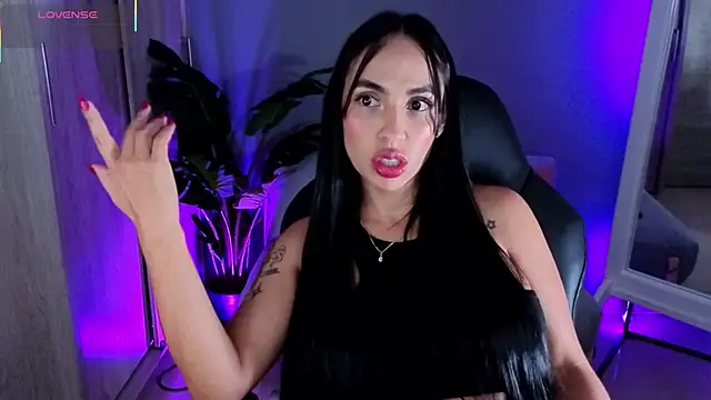 alina_cruz webcam