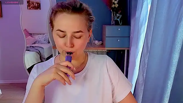 Mira_Mermayd webcam