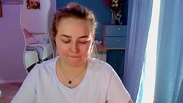 Mira_Mermayd webcam