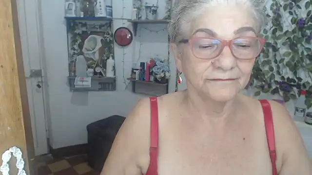 FunnyGrandma webcam