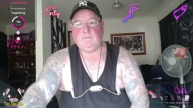 KINKYBLUEYES69 webcam