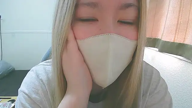 Remi_official webcam