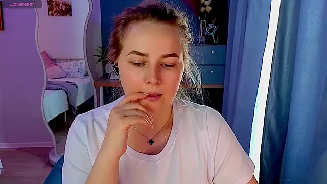 Mira_Mermayd webcam