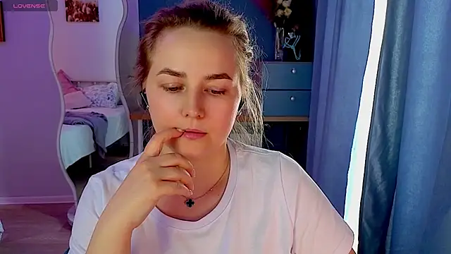 Mira_Mermayd webcam