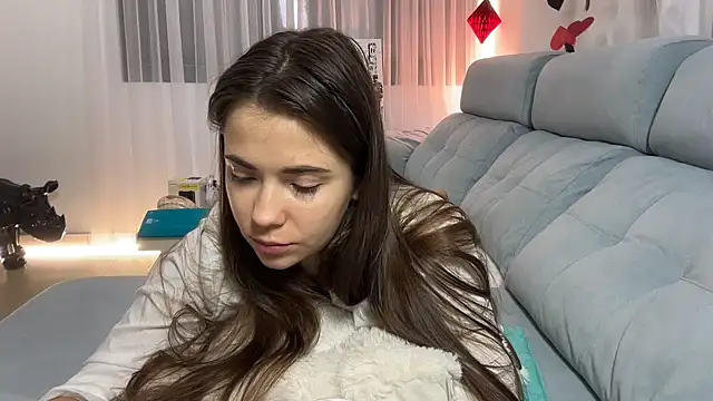Mika_Miller webcam
