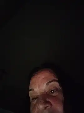 Yaya_Mineira webcam