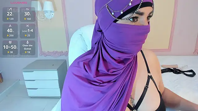 _naylaa_ webcam