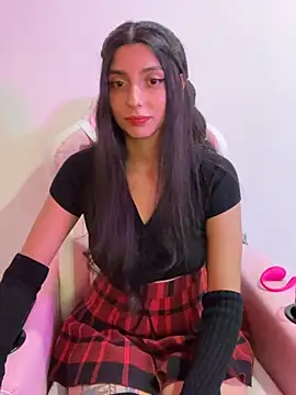 Webcam Model (Felicia_smok3)  is live.Free join now!