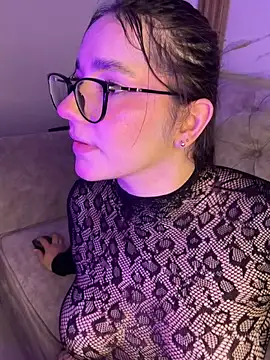 mia_khalaf - Mia_khalaf's free webcam - UK Sex Cams