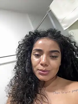 Curlyierr webcam