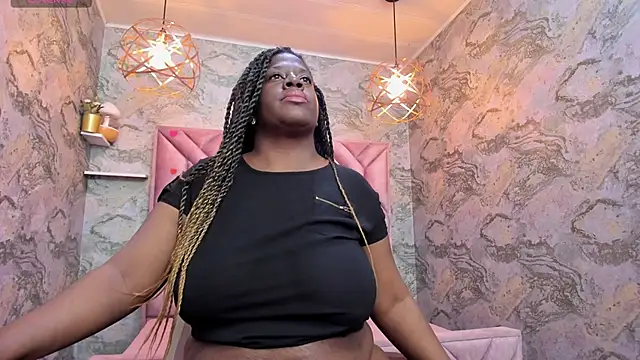 nefertiti_ebony webcam