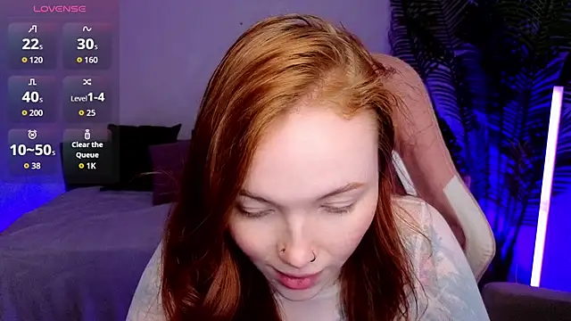 Maya_Light webcam