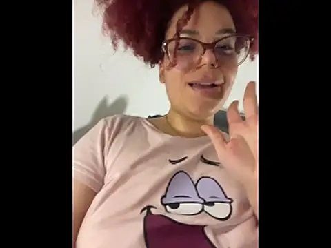 Leyah__ webcam