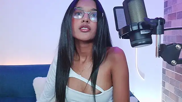 luna_valen webcam