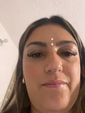 BellaViolet webcam