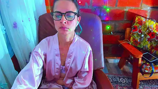 BrianaGarner webcam
