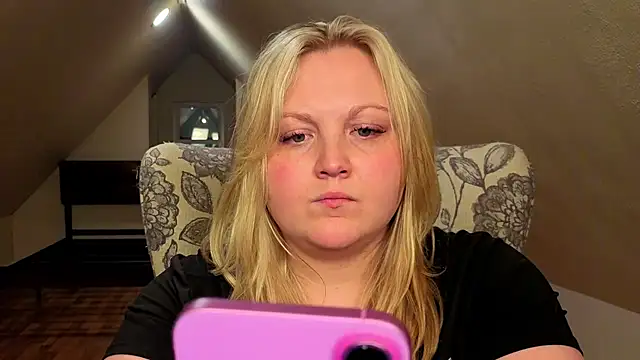 PhatAssBlond