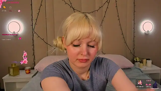 AdeleSilvy webcam