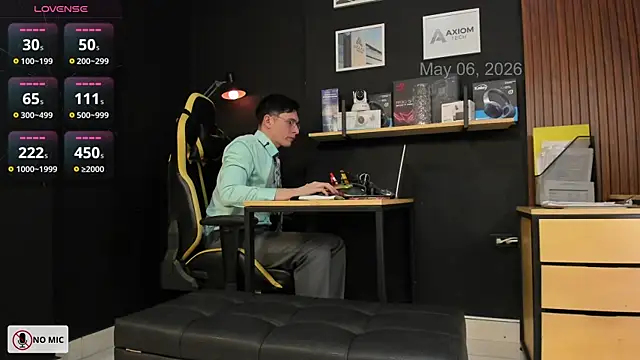 Office_Naughty_Girl webcam