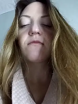 KattyLuuu webcam