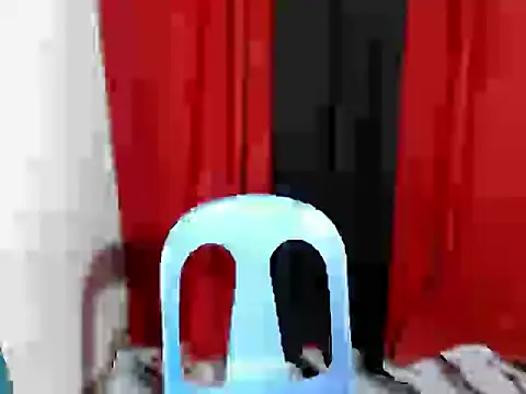 laura_leeforever webcam