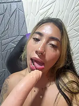 ManuelaVeeleez webcam